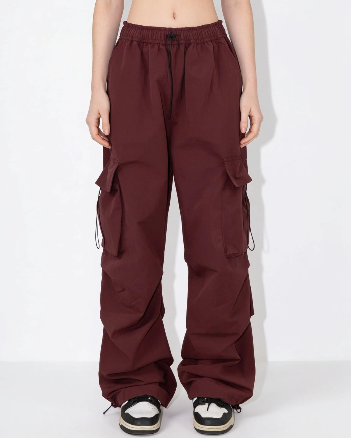 Nela Parachute-Cargohose mit weitem Bein