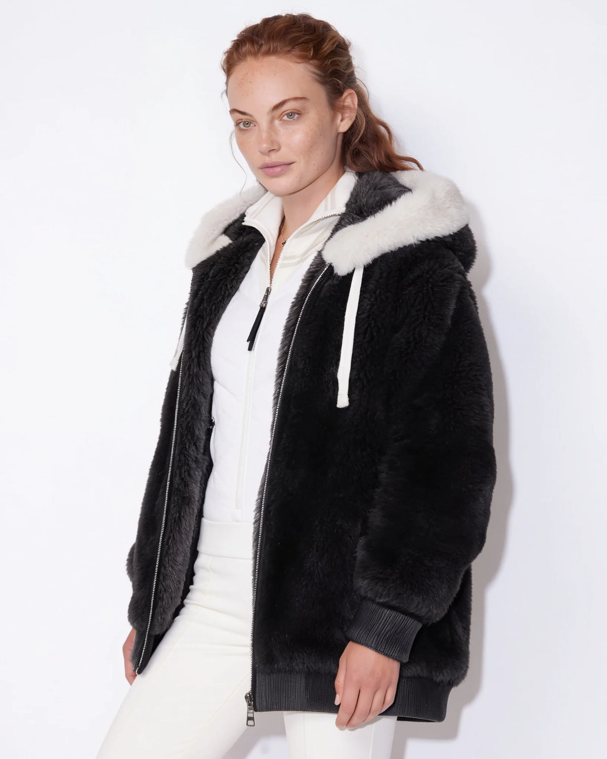 Sienna Kapuzenjacke in Felloptik