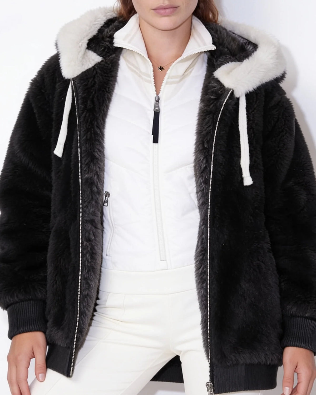 Sienna Kapuzenjacke in Felloptik