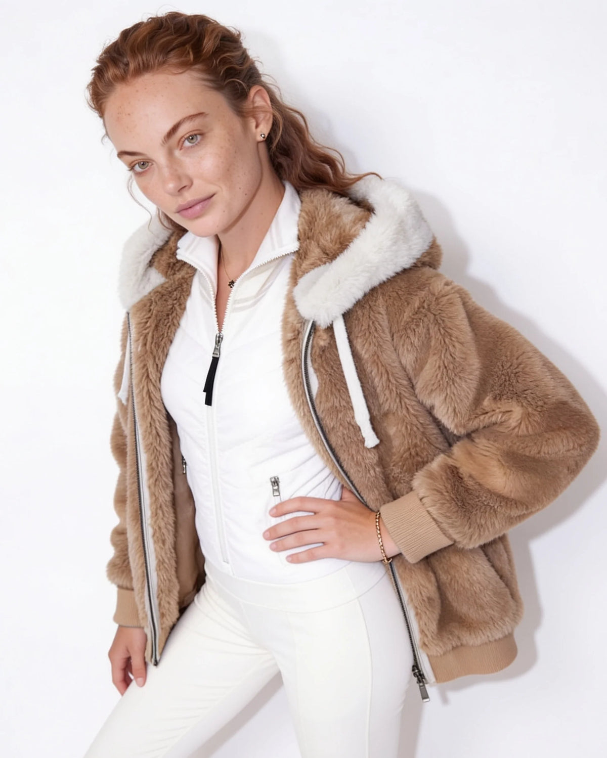 Sienna Kapuzenjacke in Felloptik