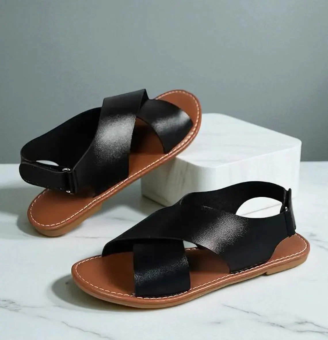 Noelle Riemchensandalen