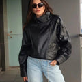 Carla Asymmetrische Lederlook-Jacke
