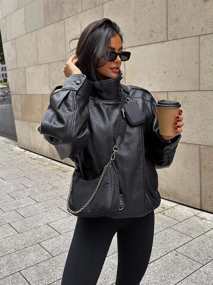 Carla Asymmetrische Lederlook-Jacke